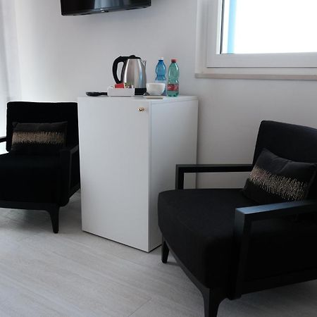 Altamarea Rooms โปลีญาโนอามาเร ห้อง รูปภาพ