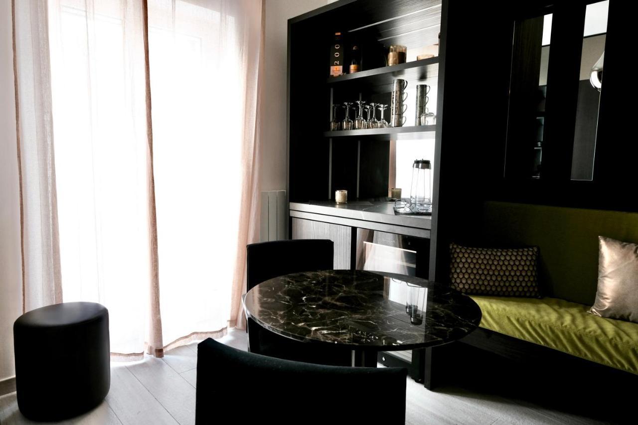 Altamarea Rooms โปลีญาโนอามาเร ภายนอก รูปภาพ
