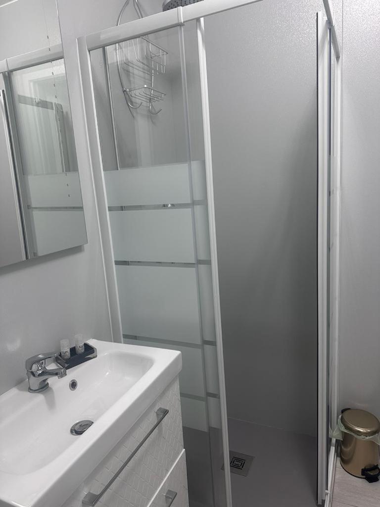 Altamarea Rooms โปลีญาโนอามาเร ภายนอก รูปภาพ