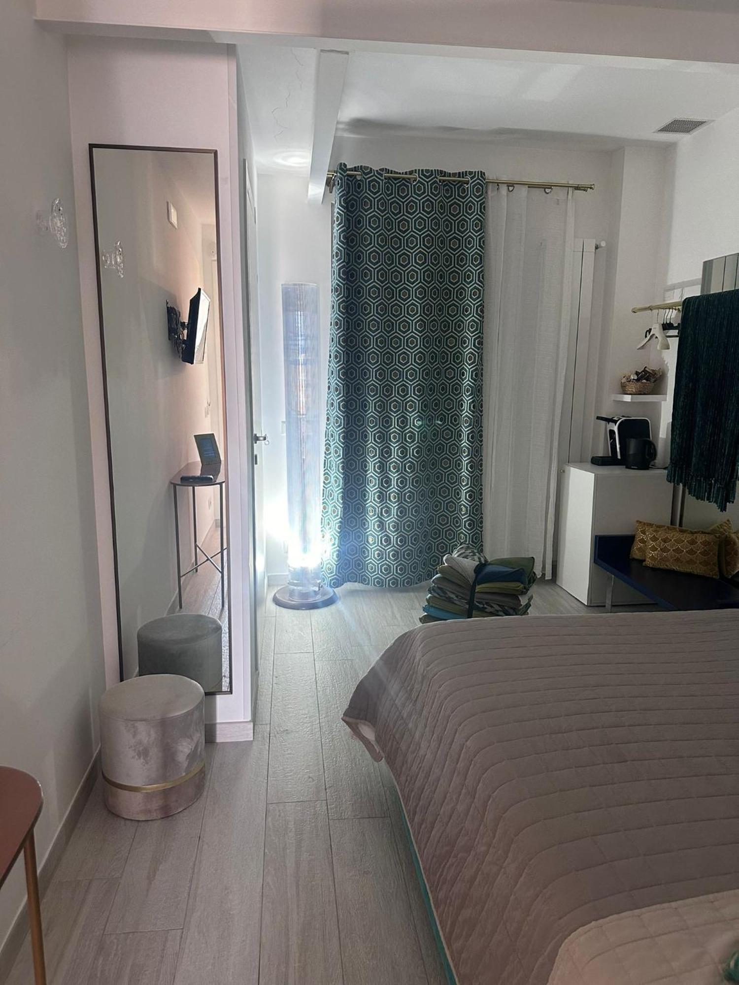 Altamarea Rooms โปลีญาโนอามาเร ภายนอก รูปภาพ