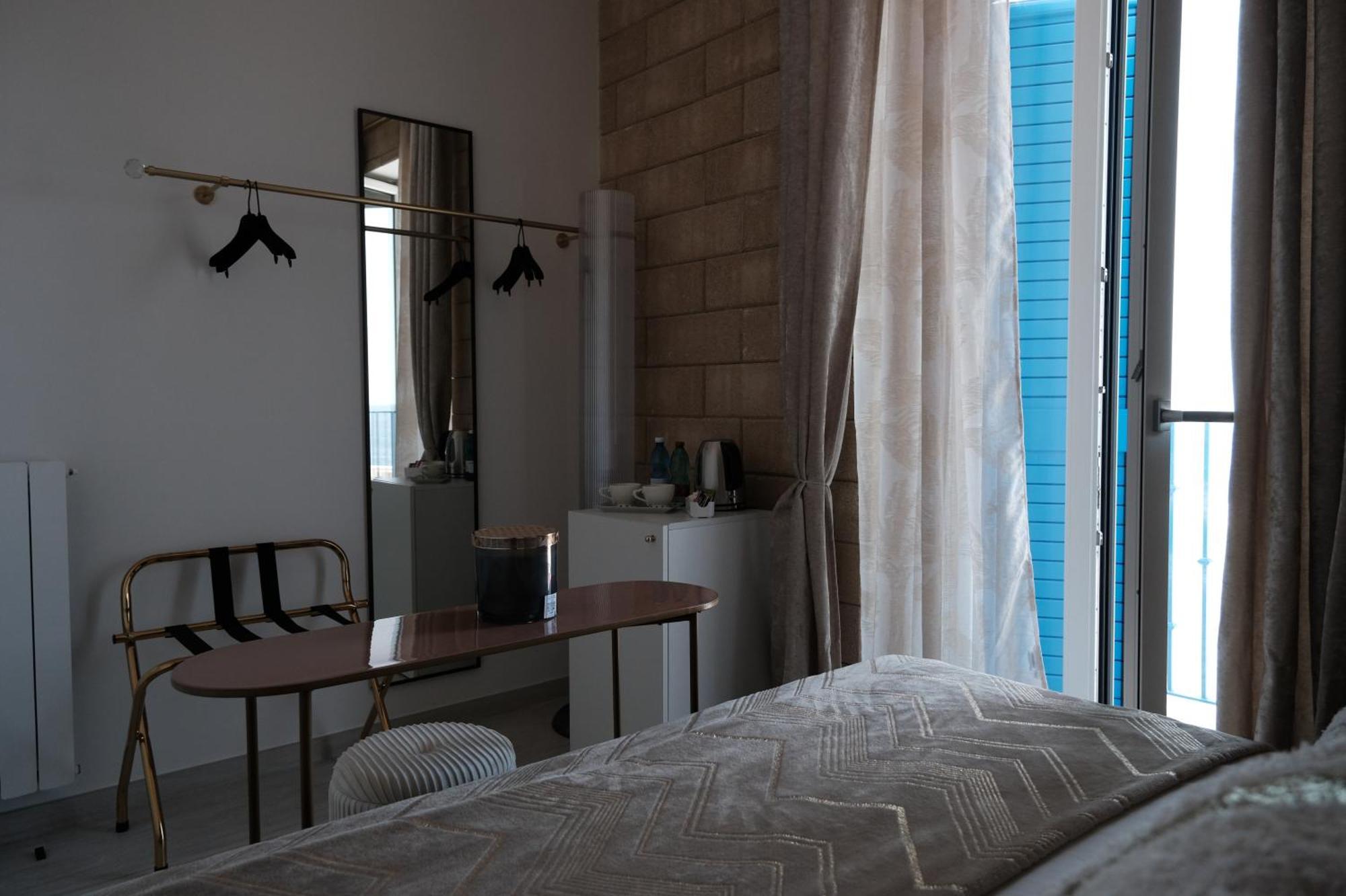 Altamarea Rooms โปลีญาโนอามาเร ห้อง รูปภาพ
