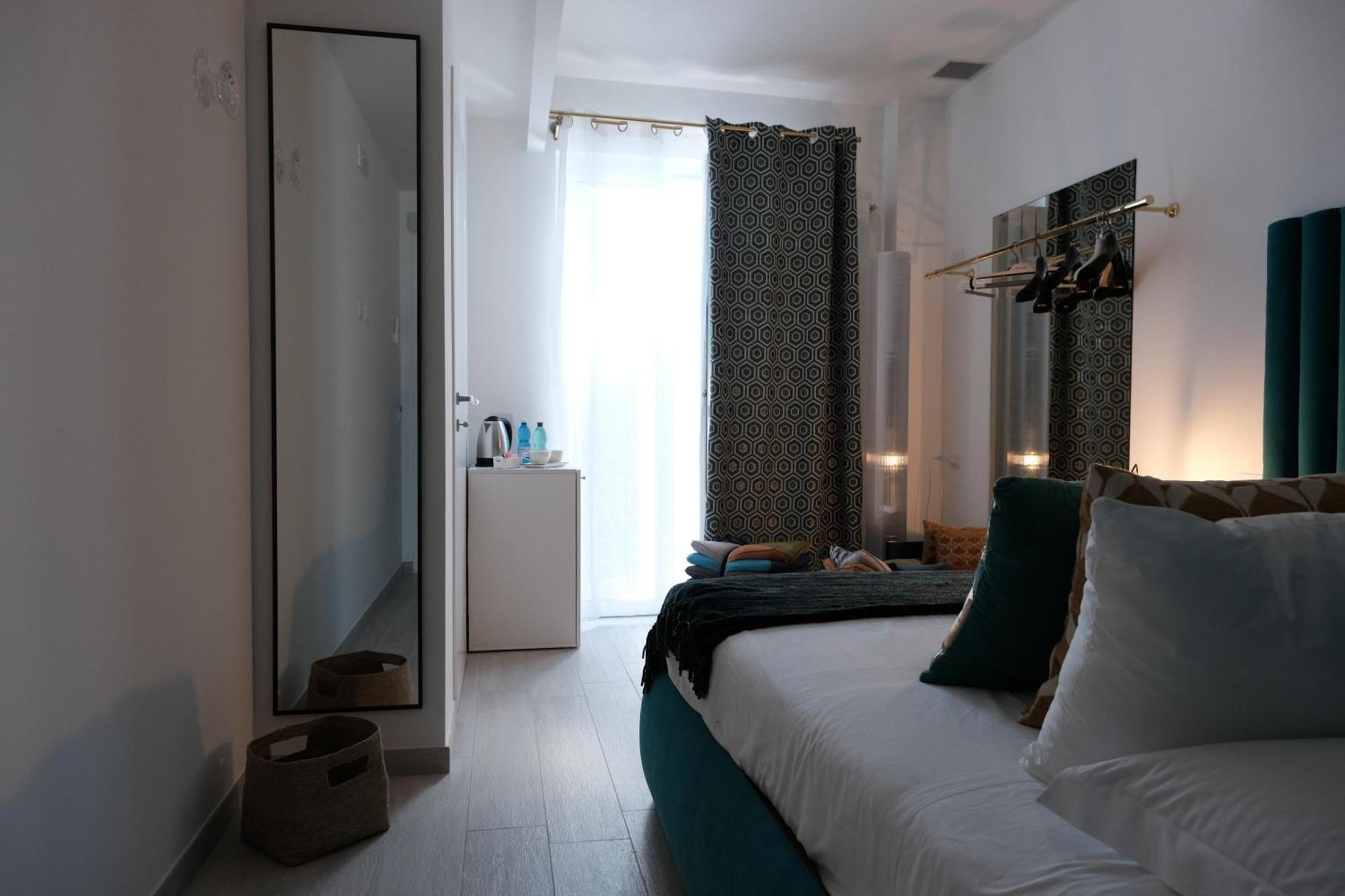 Altamarea Rooms โปลีญาโนอามาเร ห้อง รูปภาพ